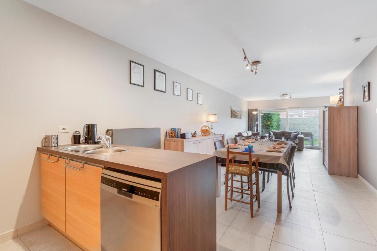 Luxury Apartment With Garden Close To The Beach Oostende Exteriör bild