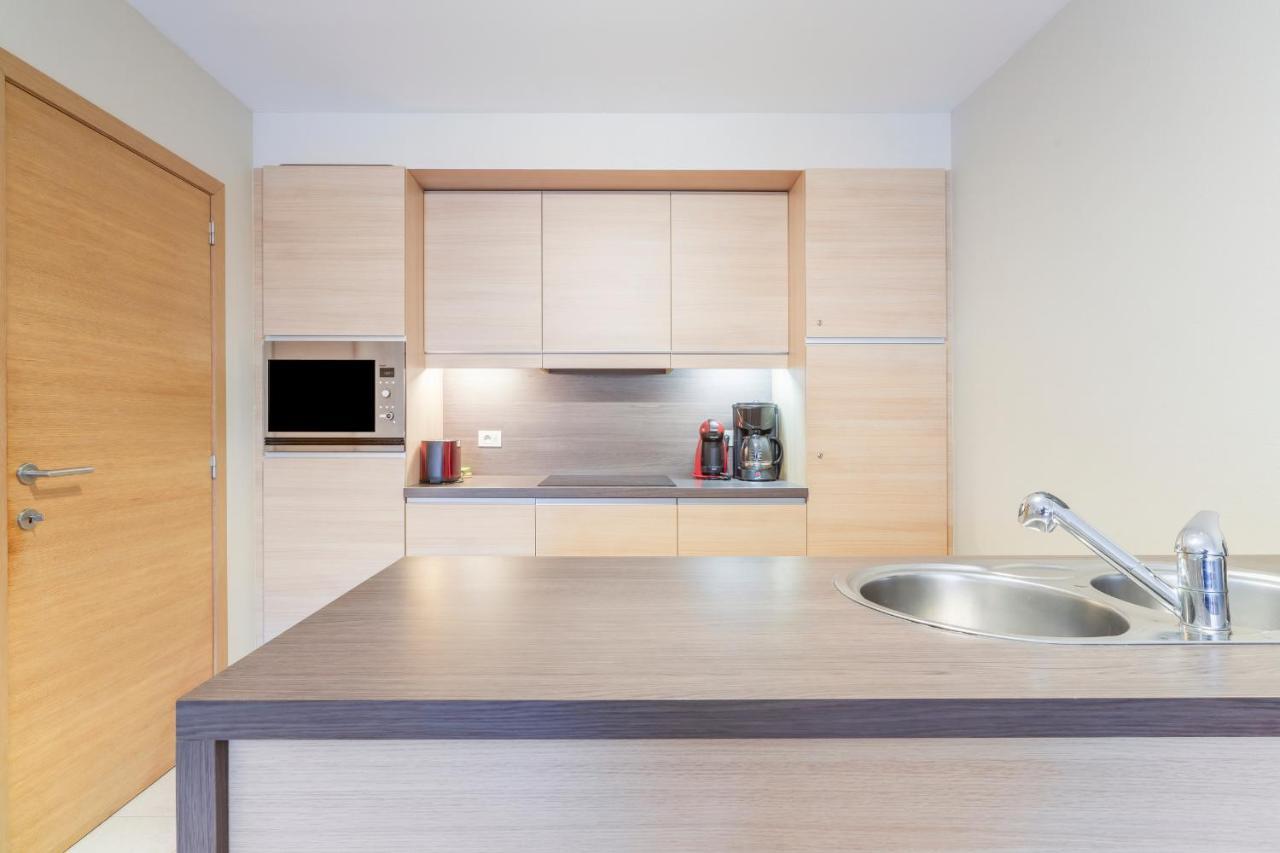 Luxury Apartment With Garden Close To The Beach Oostende Exteriör bild