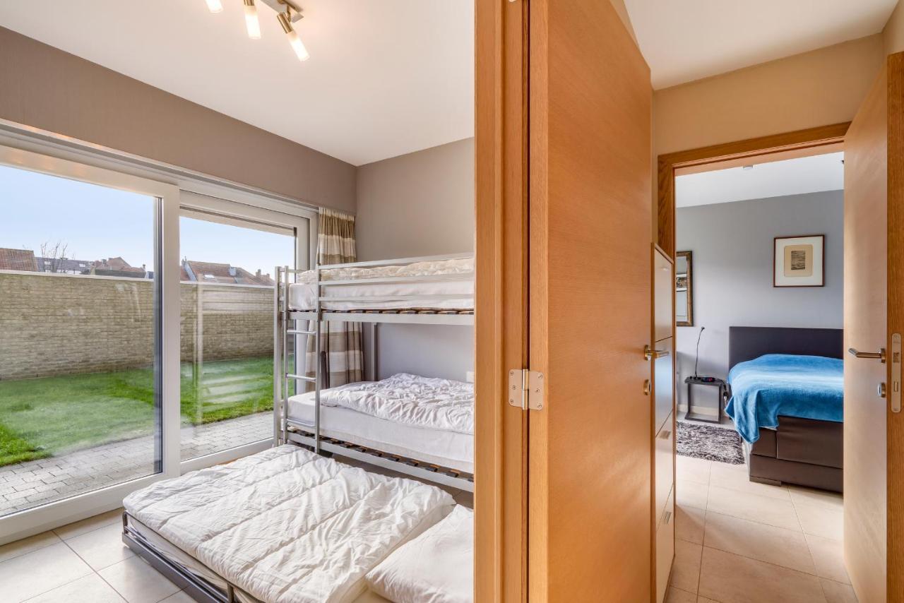Luxury Apartment With Garden Close To The Beach Oostende Exteriör bild