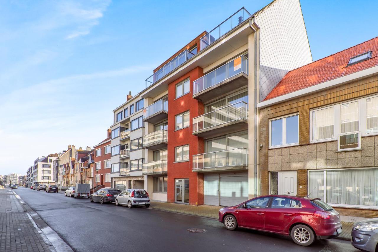 Luxury Apartment With Garden Close To The Beach Oostende Exteriör bild