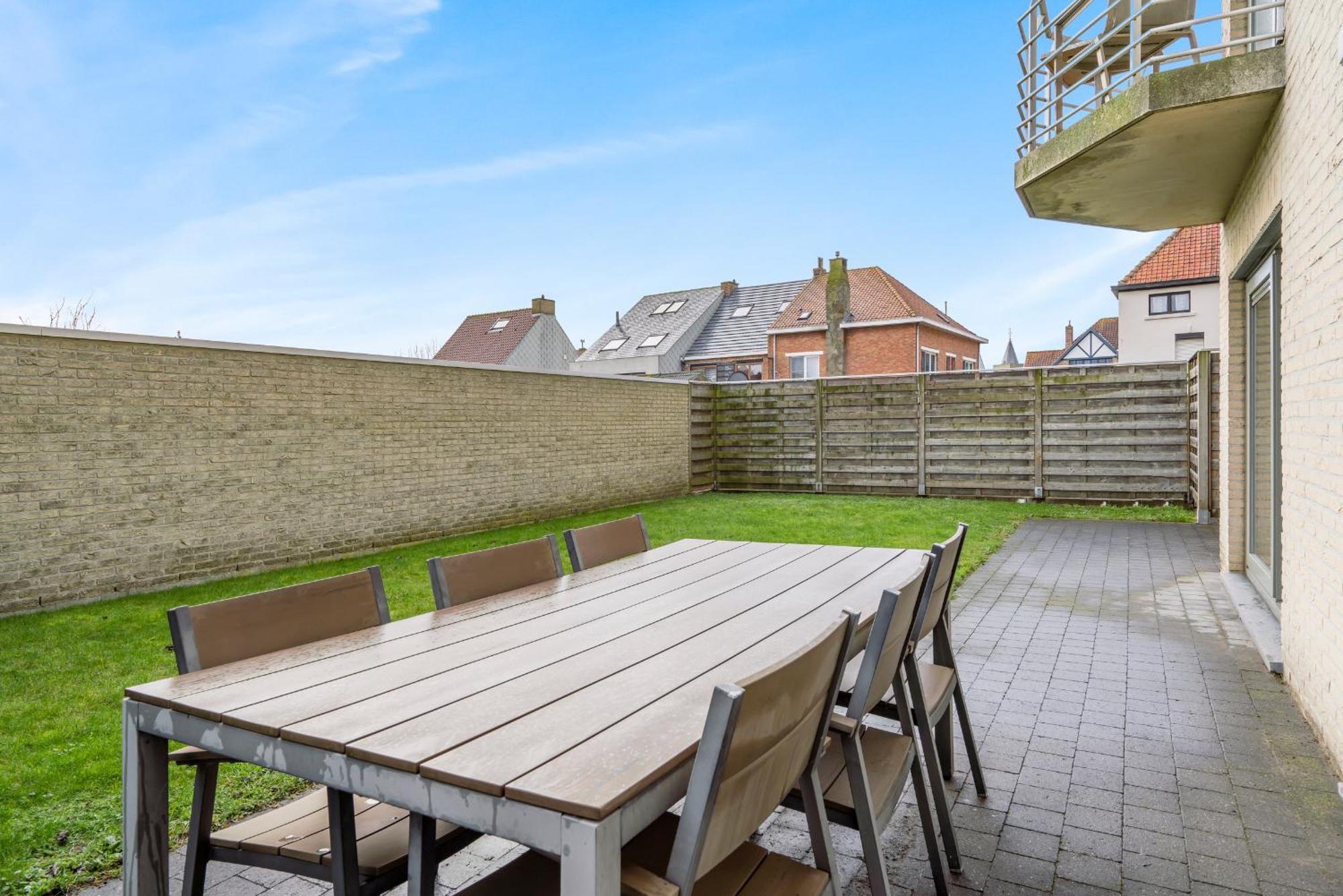 Luxury Apartment With Garden Close To The Beach Oostende Exteriör bild