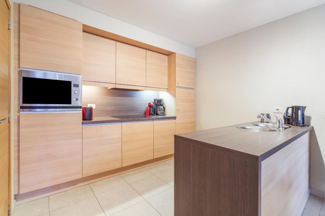 Luxury Apartment With Garden Close To The Beach Oostende Exteriör bild