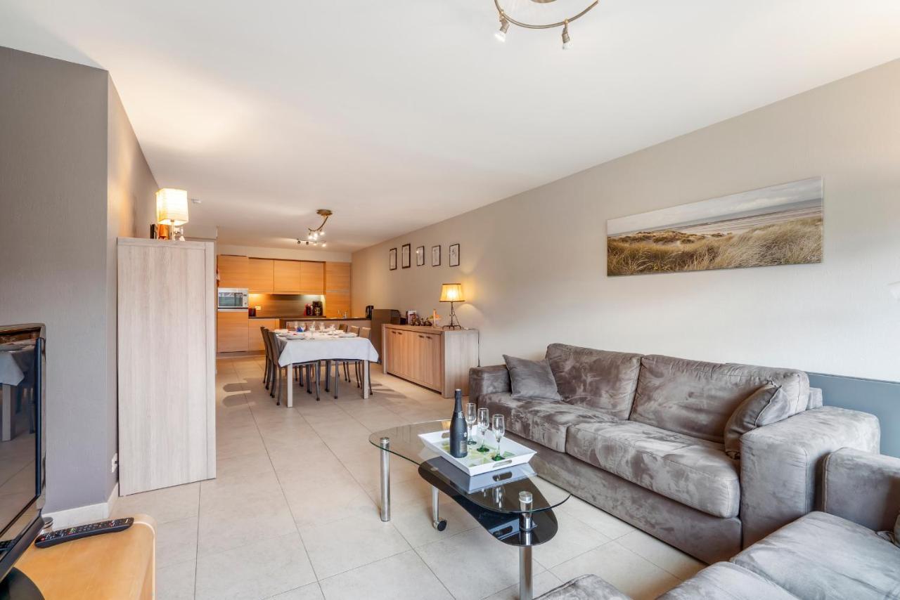 Luxury Apartment With Garden Close To The Beach Oostende Exteriör bild